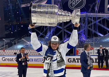 Mikhail Sergachev became a Stanley Cup Champion! 