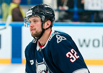 Ilya Khokhlov speaks with Neftekhimik media